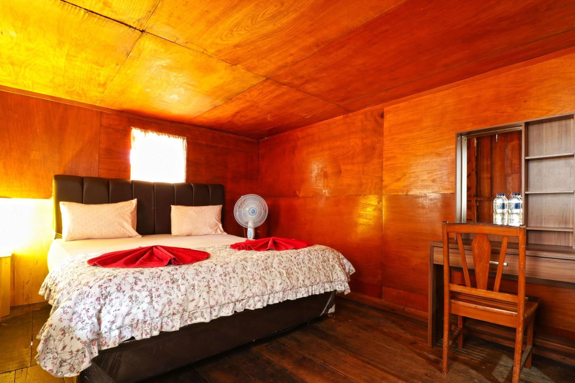 Tuk Tuk Timbul Bungalows Dış mekan fotoğraf